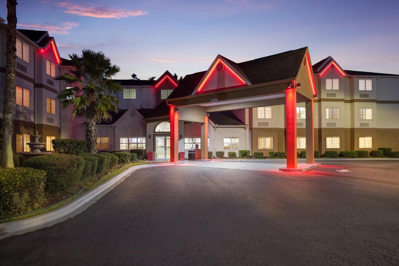 Red Roof Inn Plus+ & Suites Savannah - I-95 Georgetown Eksteriør billede