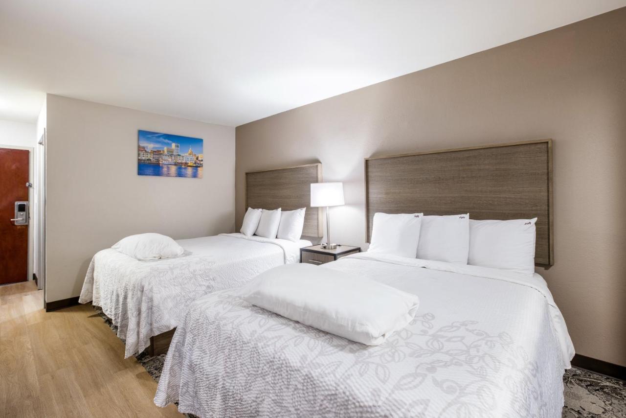 Red Roof Inn Plus+ & Suites Savannah - I-95 Georgetown Eksteriør billede